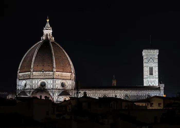 Апартаменты Lovenest With Terrace Duomo View